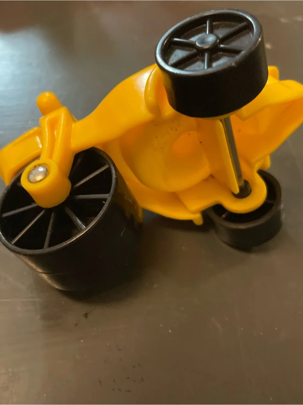 2001 - Fisher Price Little People - Yellow Tricycle - Vintage - GREAT SHAPE!